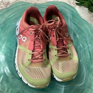 Great shoes for everyday wear, walking or for your active lifestyle.